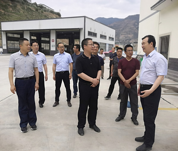 隴南市委常委、組織部部長(zhǎng)楊郃調(diào)研指導(dǎo)市龍江城鄉(xiāng)發(fā)展集團(tuán)公司黨建工作