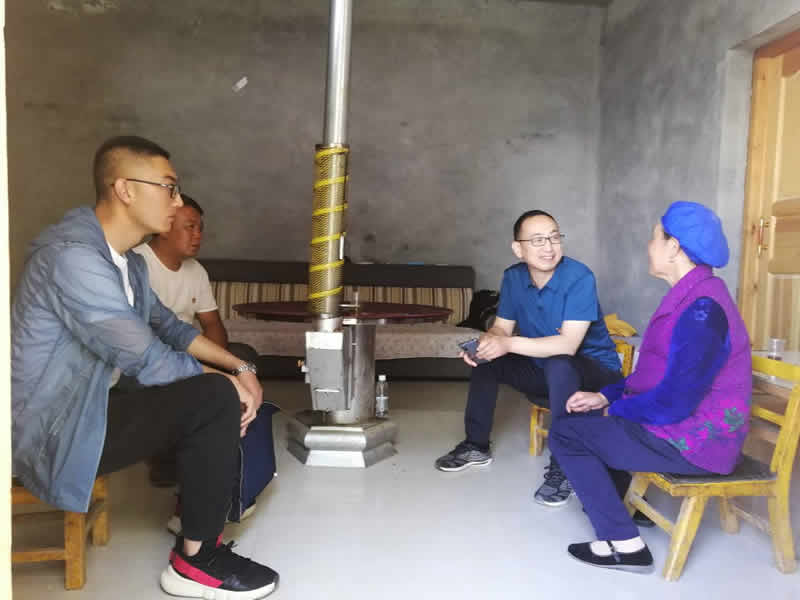 “感黨恩、憶黨史”，--市龍江城鄉(xiāng)發(fā)展集團公司開展慶祝建黨99周年主題黨日活動
